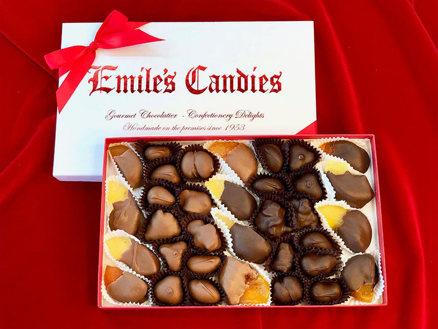 1 Lb. Signature Gift Box with Fruit and Nuts