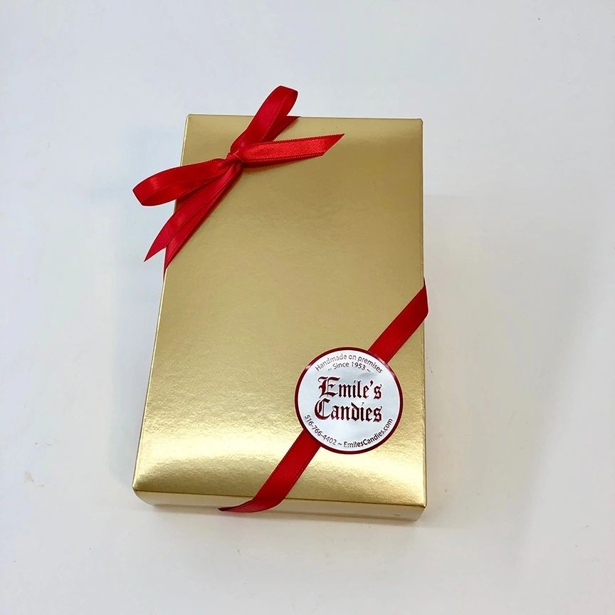 Chocolate Gift Box - 8 Chocolates + 1 Diya - Brown & White